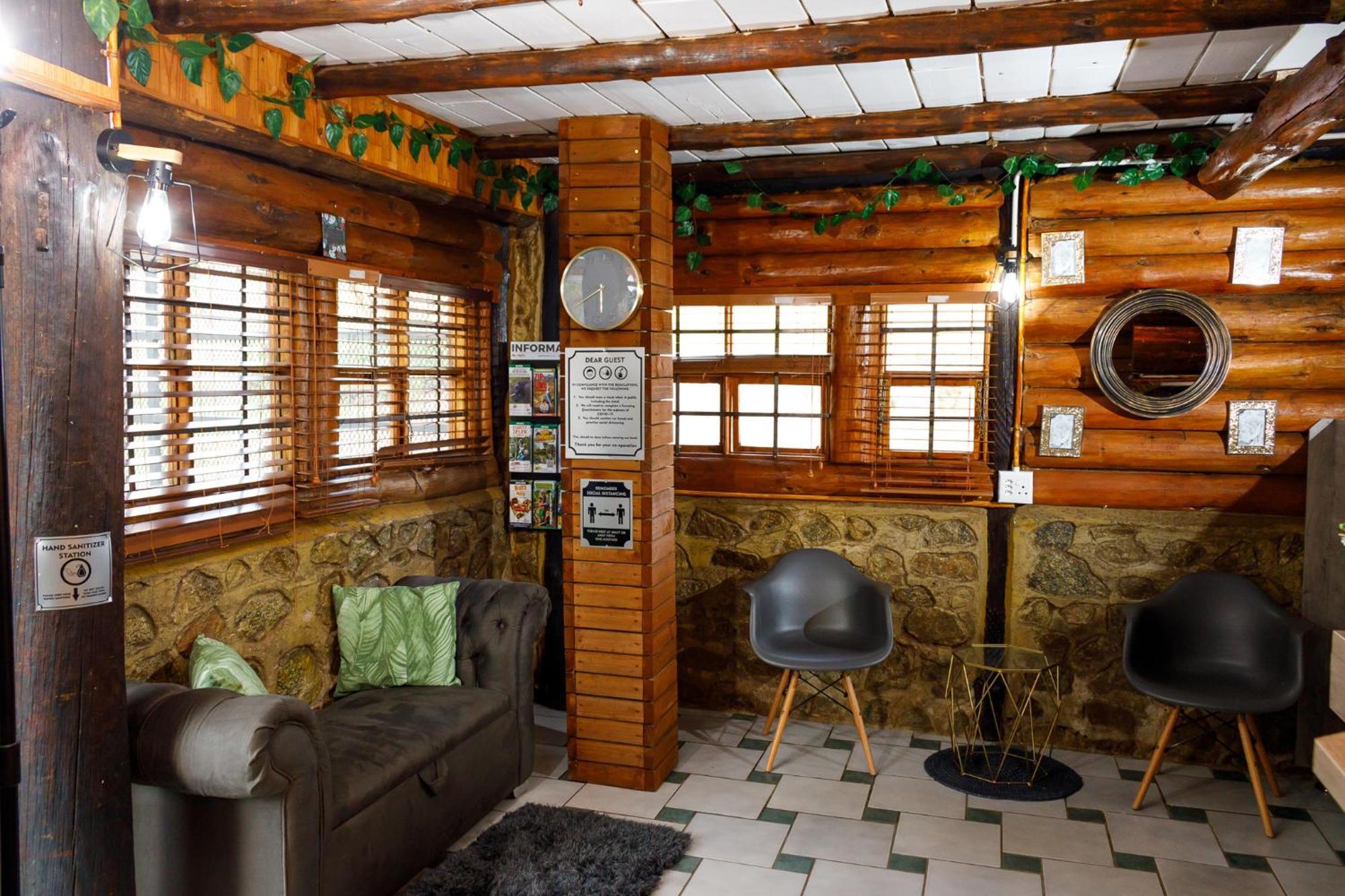 Ndalo Lodge ネルスプロイト エクステリア 写真