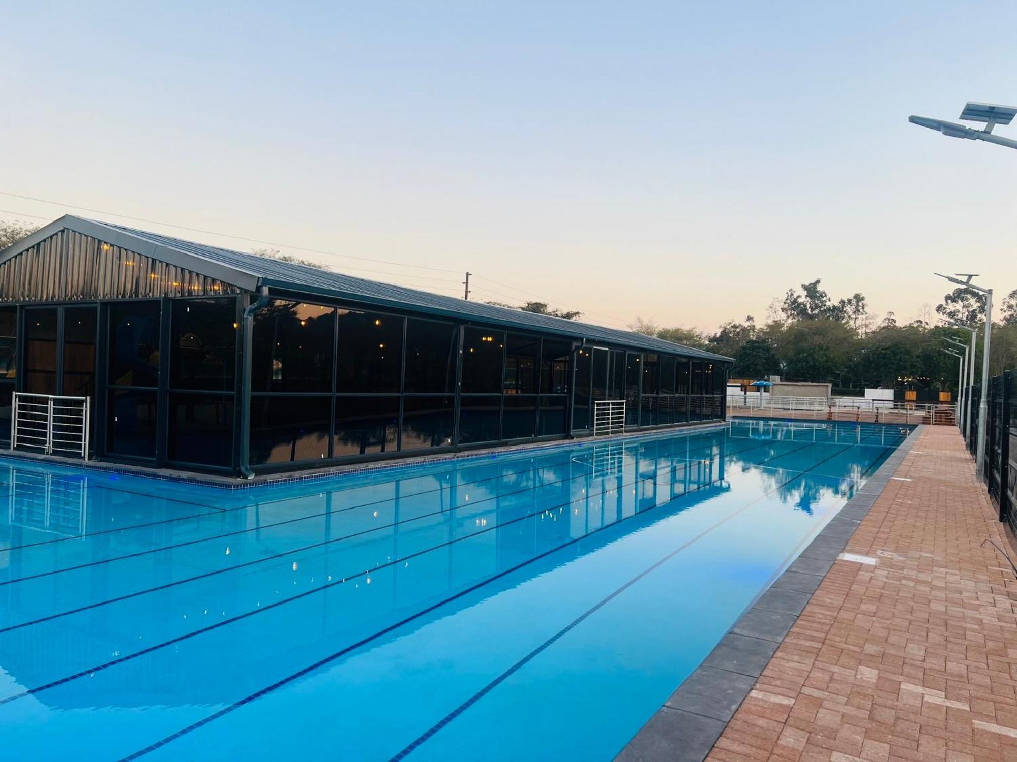 Ndalo Lodge ネルスプロイト エクステリア 写真