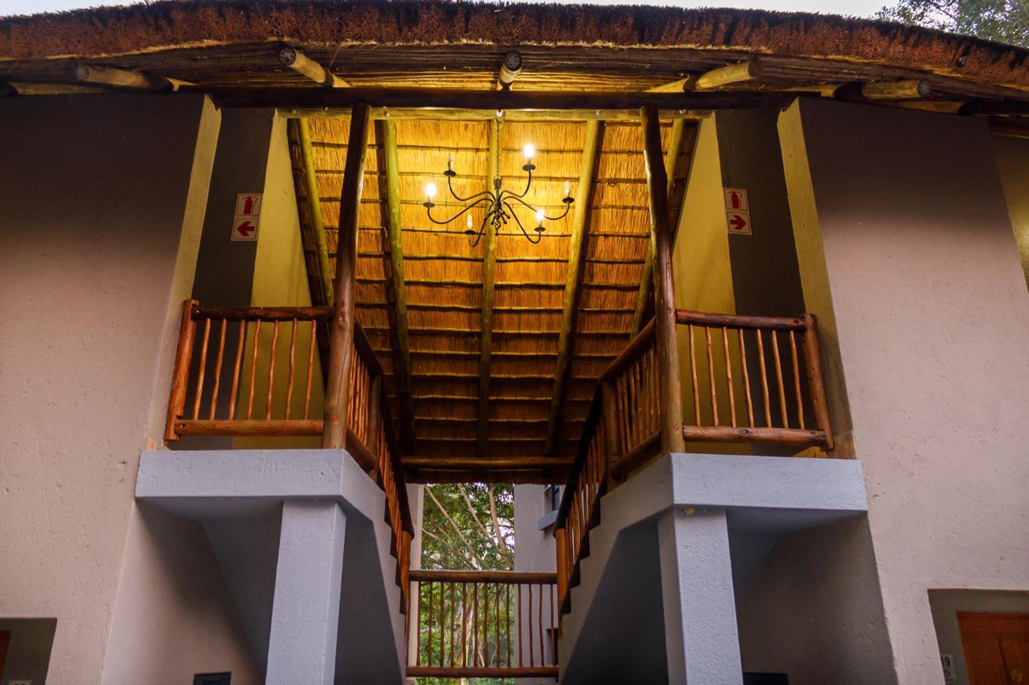Ndalo Lodge ネルスプロイト エクステリア 写真