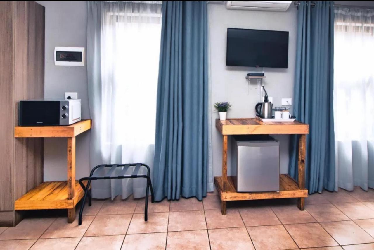 Ndalo Lodge ネルスプロイト エクステリア 写真